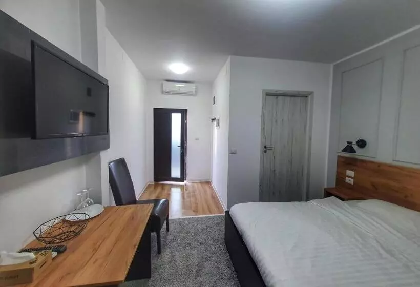 پانسیون Vily Luxury Rooms