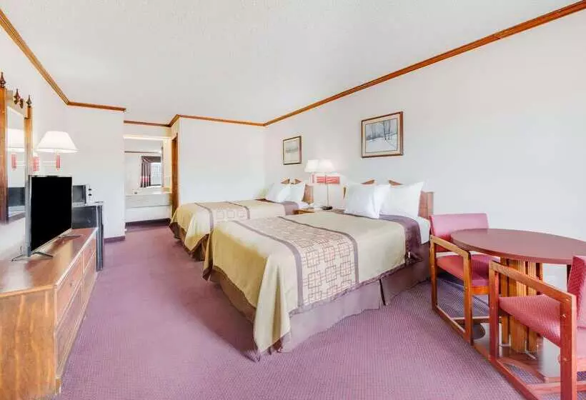 فندق Days Inn By Wyndham Monett