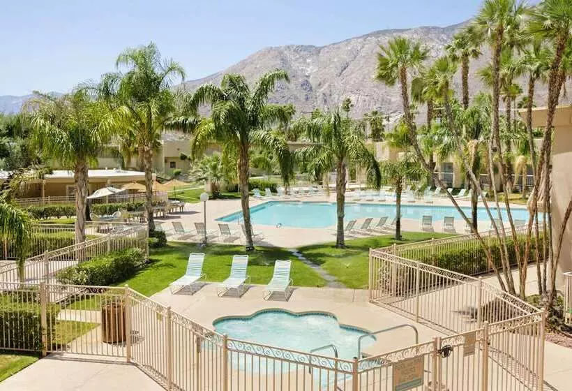酒店 Days Inn By Wyndham Palm Springs