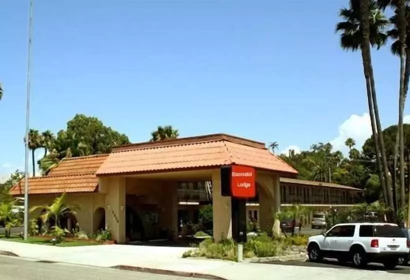 Отель Escondido Lodge