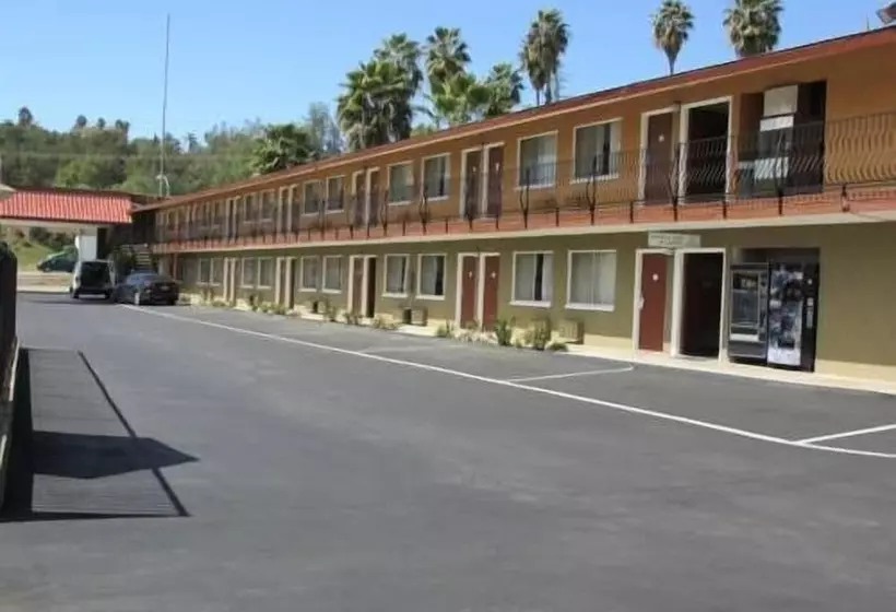 Отель Escondido Lodge