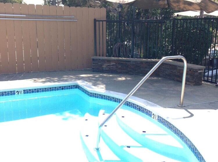 ホテル Escondido Lodge