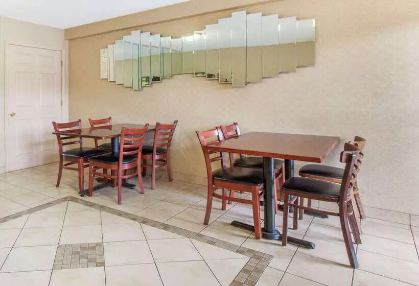 Отель Knights Inn South Amboy