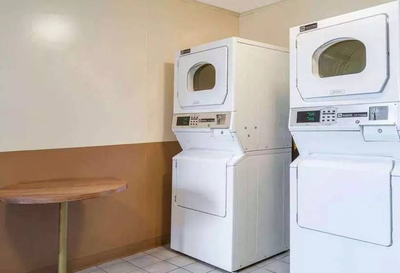 Отель Knights Inn South Amboy