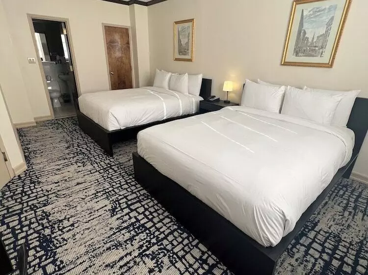 Night Hotel Broadway