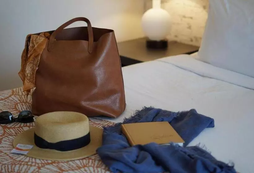 ホテル Oxford Suites Chico