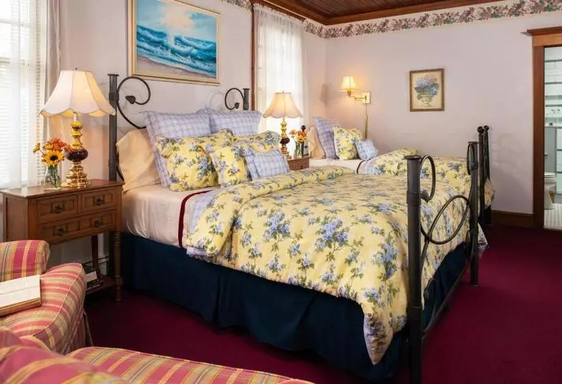 هتل Palmer House Inn