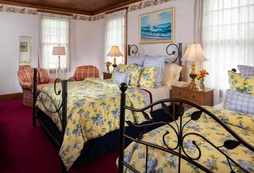 هتل Palmer House Inn