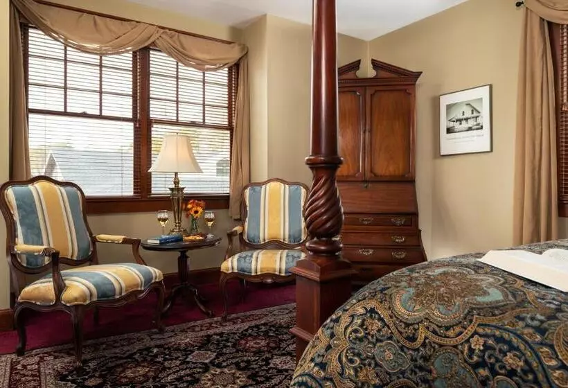 هتل Palmer House Inn