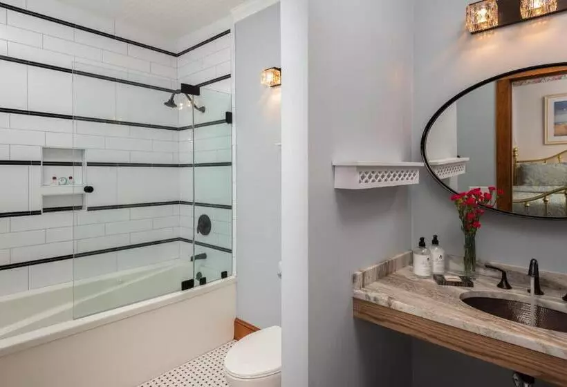 هتل Palmer House Inn