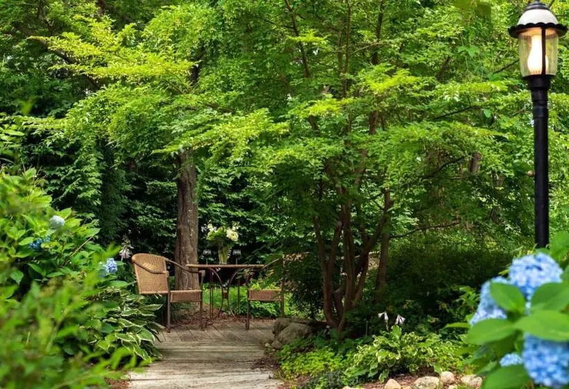 هتل Palmer House Inn