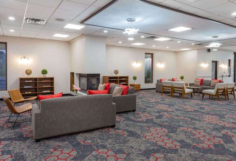 호텔 Ramada By Wyndham Windsor Locks