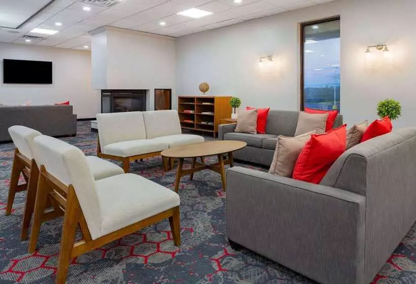 Hotel Ramada By Wyndham Windsor Locks