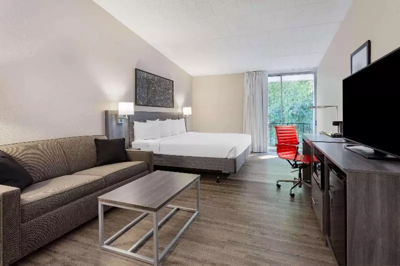 Hotel Ramada By Wyndham Windsor Locks