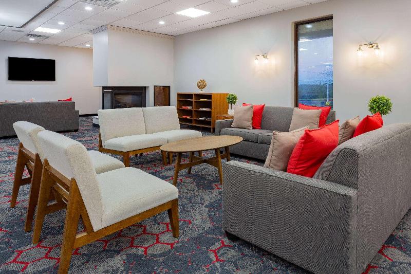 호텔 Ramada By Wyndham Windsor Locks