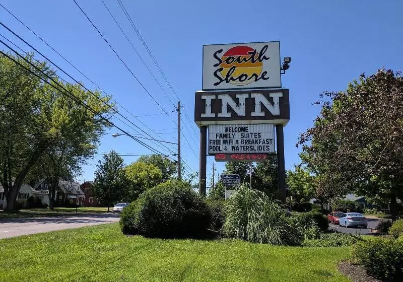 בית מלון כפרי South Shore Inn