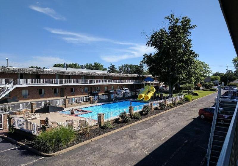 هتل South Shore Inn