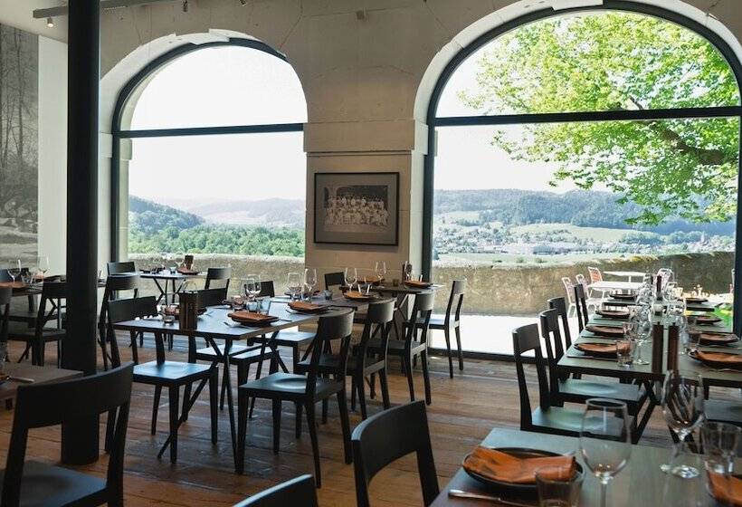 Schloss Burgdorf Youth Hostel