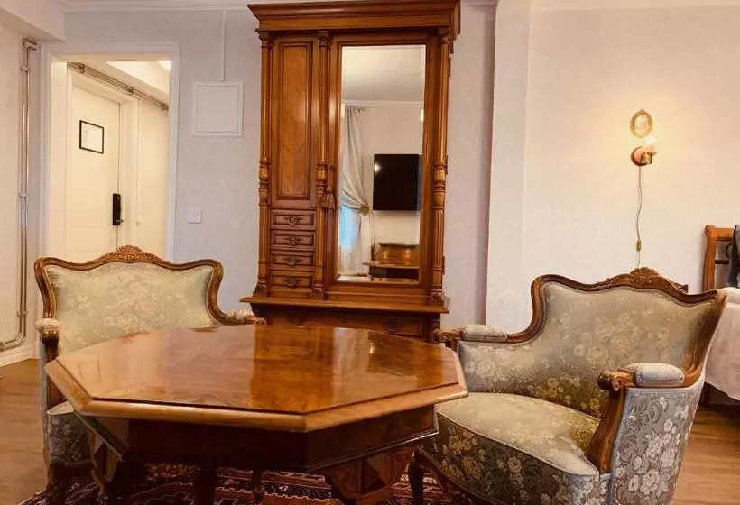 ベッドアンドブレックファースト Herrgardshotellet I Laxå