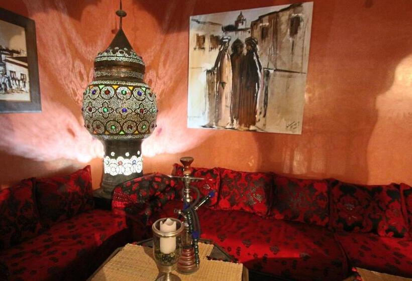 تختخواب و صبحانه Riad Makene Mouchkill