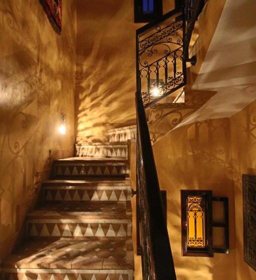 تختخواب و صبحانه Riad Makene Mouchkill