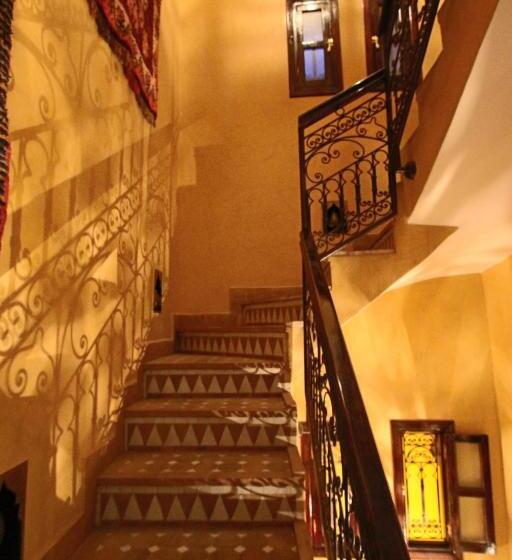 تختخواب و صبحانه Riad Makene Mouchkill