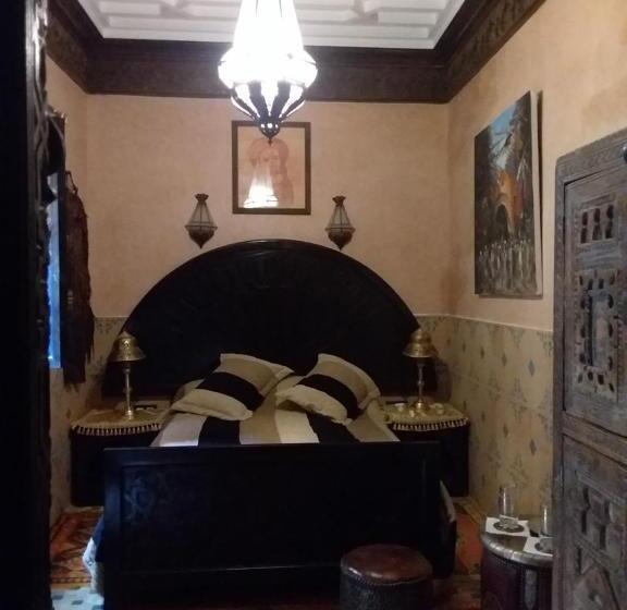 تختخواب و صبحانه Riad Makene Mouchkill