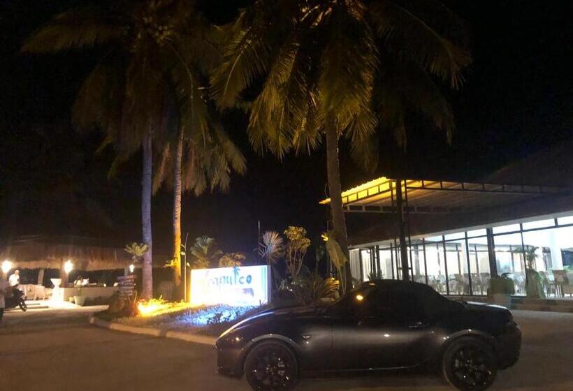 בית מלון כפרי Acapulco Resort