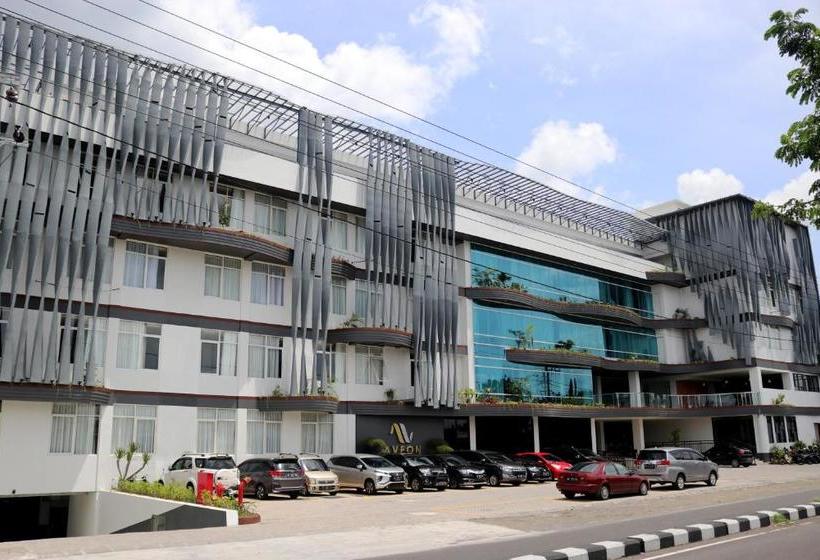 Aveon Hotel Yogyakarta By Daphna Management