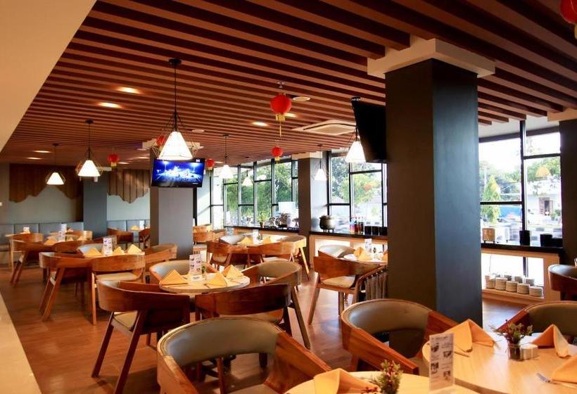 Aveon Hotel Yogyakarta By Daphna Management