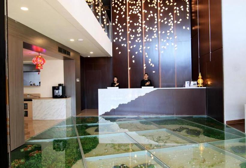 Aveon Hotel Yogyakarta By Daphna Management