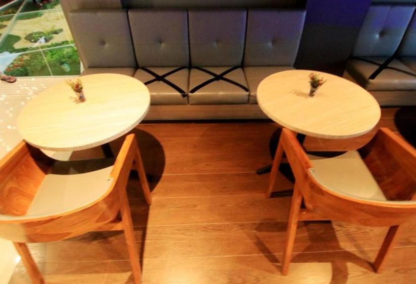 Aveon Hotel Yogyakarta By Daphna Management