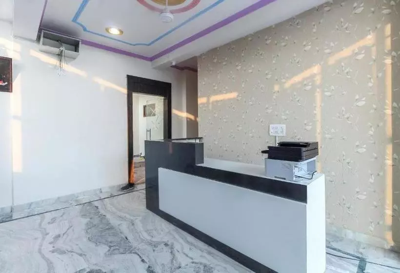 Hotelli Oyo 60794 A One Residency And Restaurant