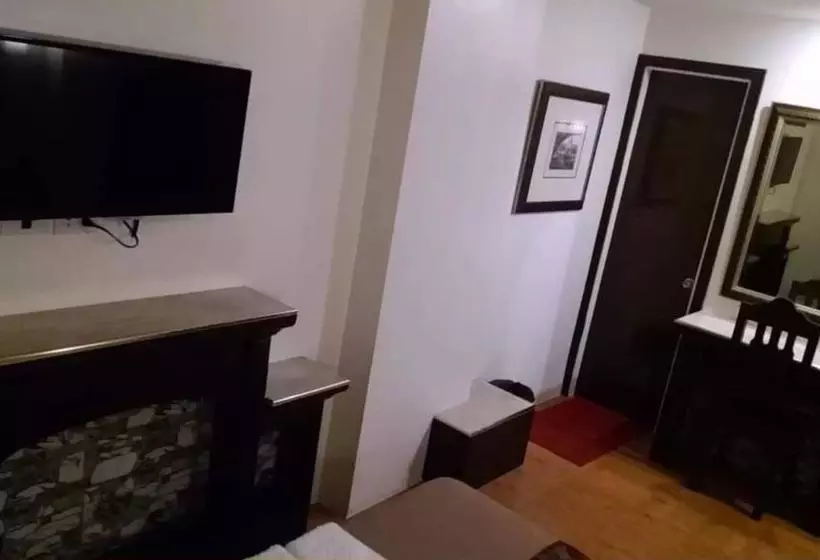 هاستل Spach Residence Inn