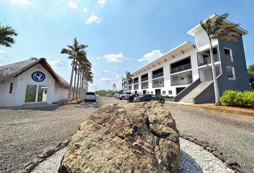 هتل Surf Ranch Resort - Emerald Coast