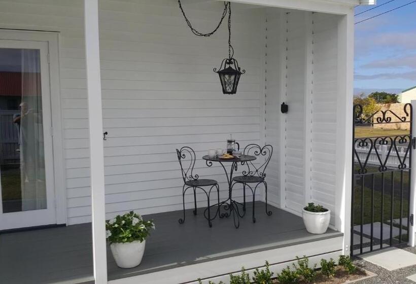 بنسيون Room For Two