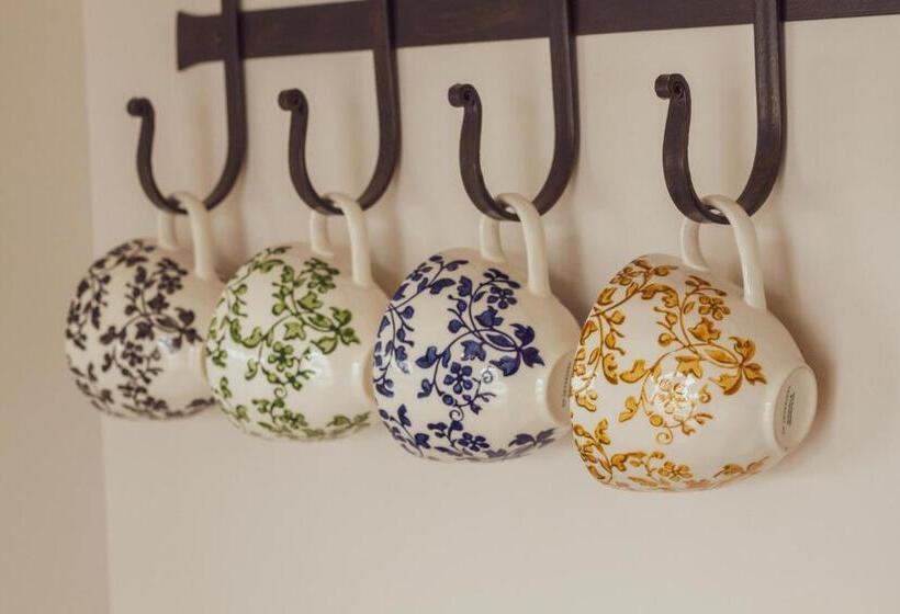 بنسيون Room For Two