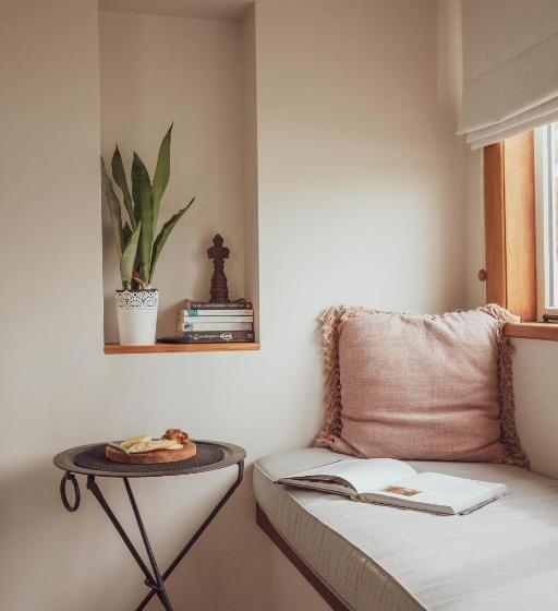 بنسيون Room For Two