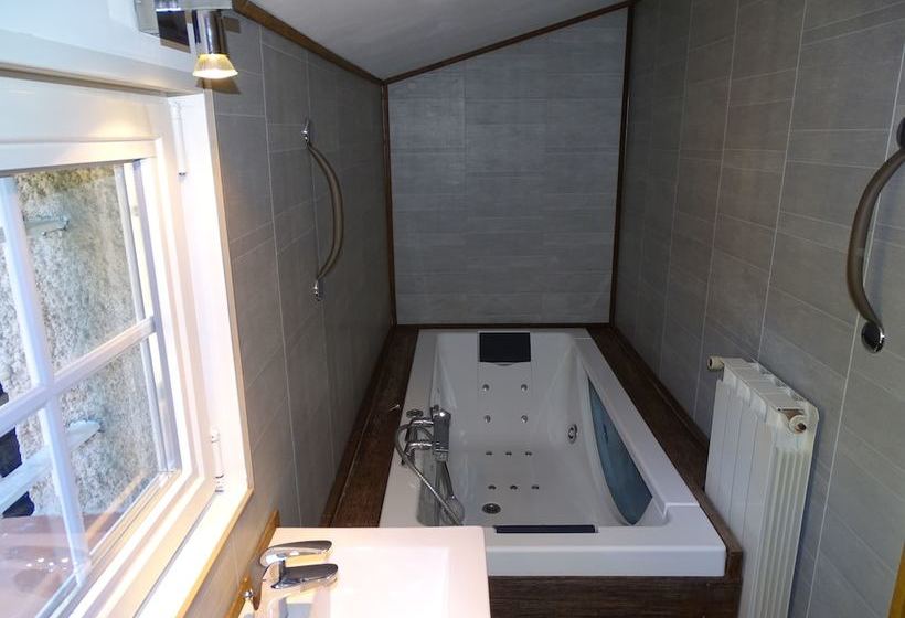 Baraveou Home In Nature