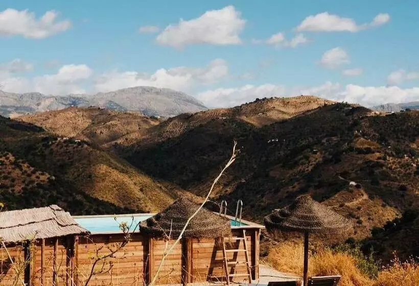 تختخواب و صبحانه Finca Serrato