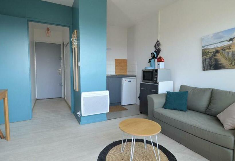 Studio Avec Chambre Balcon Et à 20m De La Mer