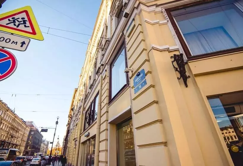 Exclusive Living City Centre   Sleeps 20