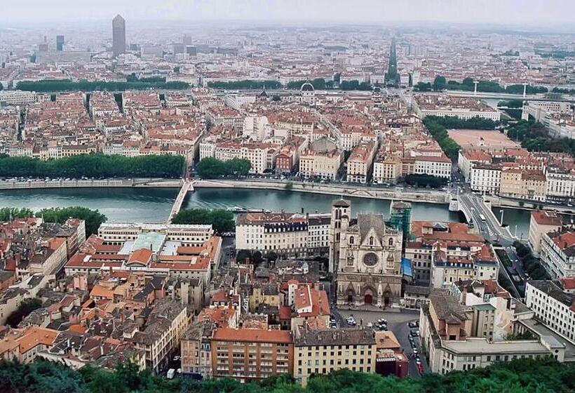 Cocon Cordeliers / 4 Voyageurs