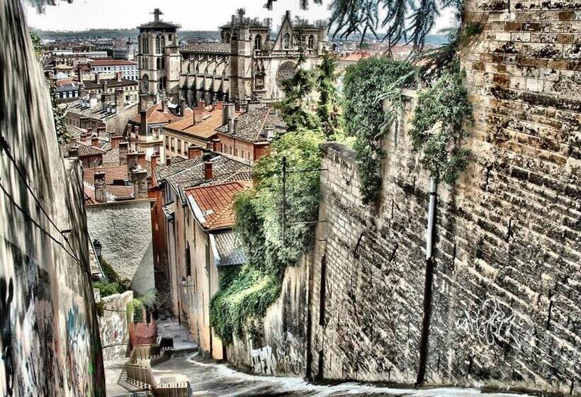 Cocon Cordeliers / 4 Voyageurs