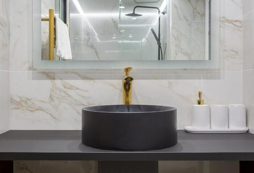 Cocon Cordeliers / 4 Voyageurs