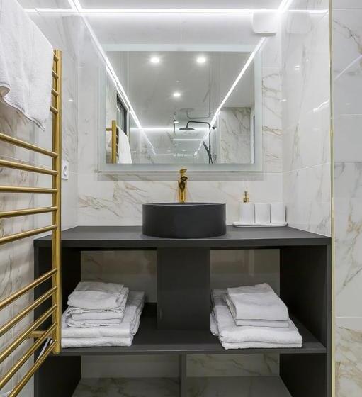 Cocon Cordeliers / 4 Voyageurs