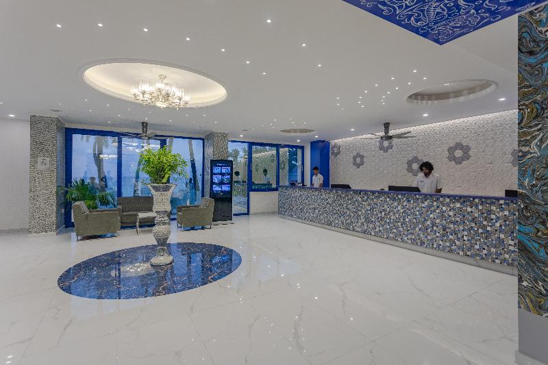 هتل Kaani Palm Beach