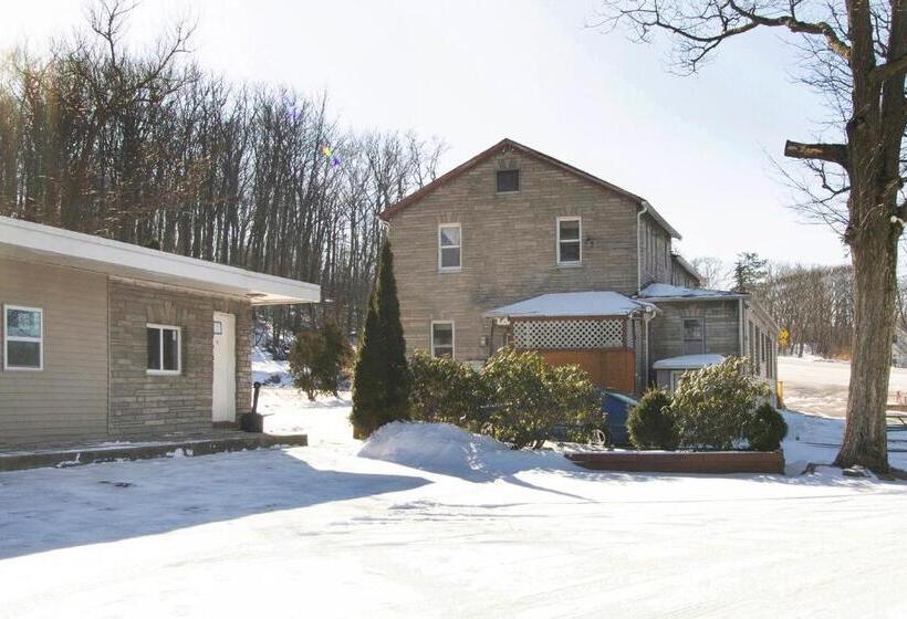 בית מלון כפרי Wilkesbarre East