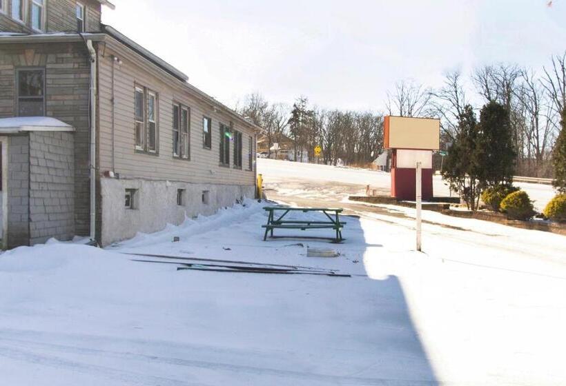 בית מלון כפרי Wilkesbarre East