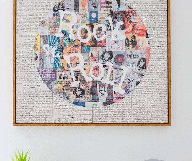 Newly Renovated 100m² Stylish Urban Flat